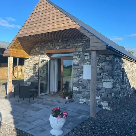 Welcome To Dc's * Holycross